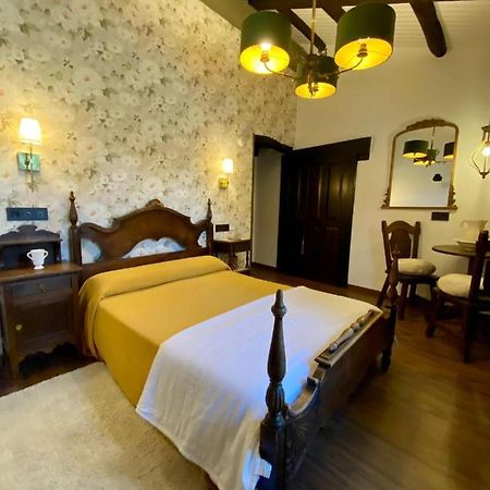 Casa Brandariz Guest House Santa Maria de Arzua Bagian luar foto